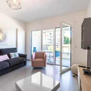  Appartement Close To The Old Town And The